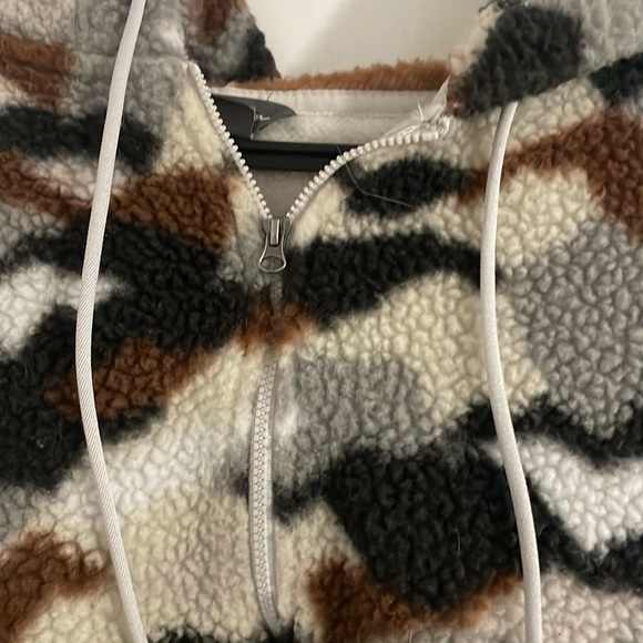 Semi zip up hoodie - Picture 3 of 4